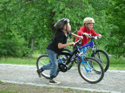дети на велосипедах