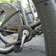 Velib велосипед на парковке