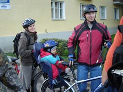 Семья велосипедистов Великого Новгорода